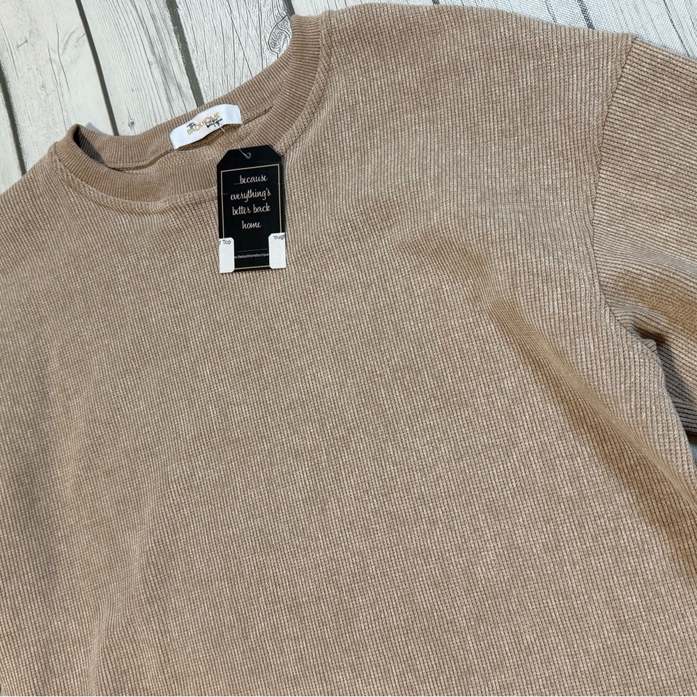 Women’s  Tan Ribbed Top - Picture 3 of 3